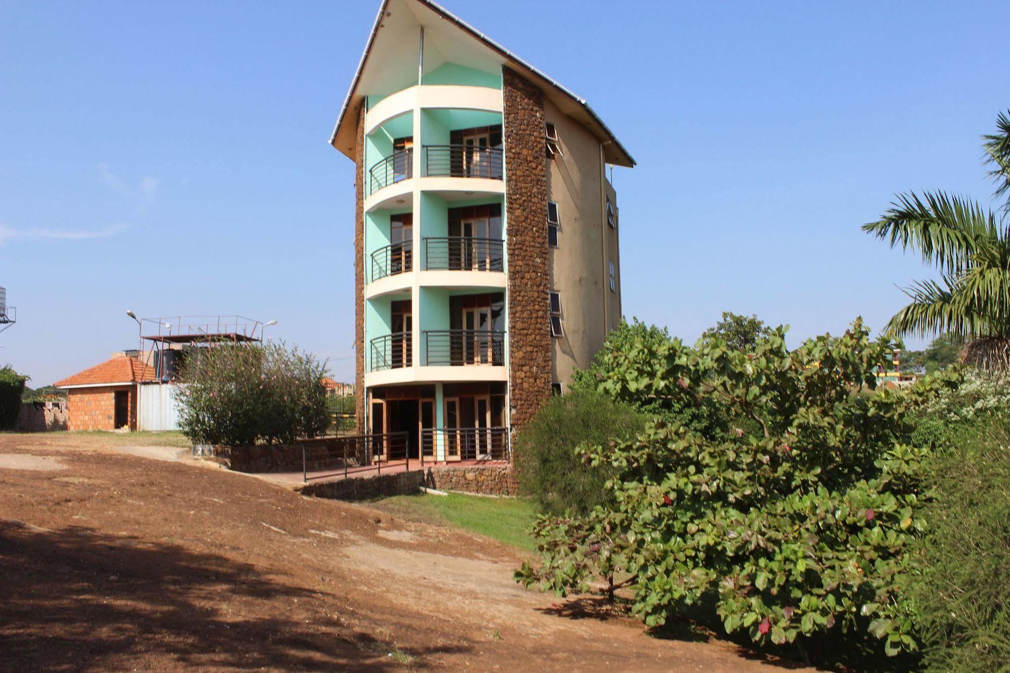 Sky Beach Hotel Entebbe Extérieur photo